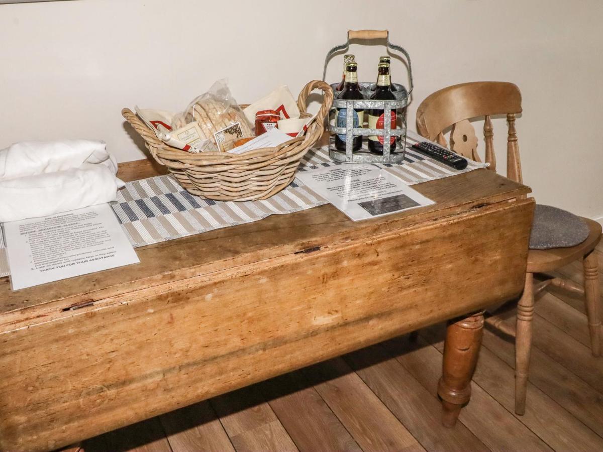 Lee House Cottage Cheddleton ภายนอก รูปภาพ